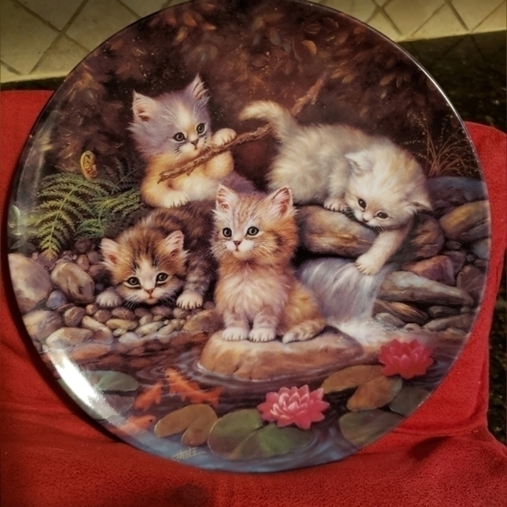 Vintage Cat Collectible Plate